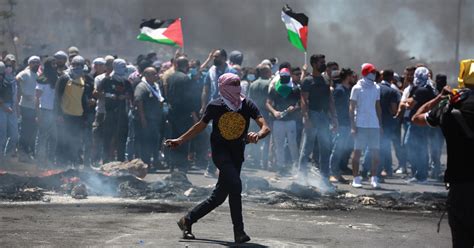 Palestinians protest in "day of rage" in the West Bank and Jerusalem - CBS News