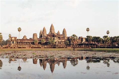 Backpacker ke Museum The Tuol Sleng Genocide dan Ankor Wat di Kamboja ...