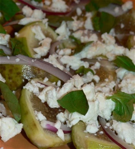 Fresh Fig Recipes: Green Fig Salad With Feta