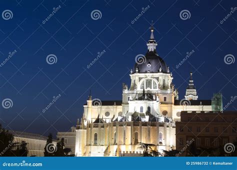 Madrid Royal Palace by Night Stock Photo - Image of ancient, architecture: 25986732