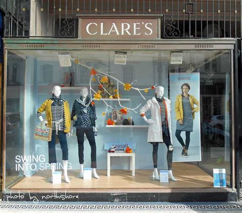 Trends in Fashion, Retail and Beauty Window Displays – FashionWindows ...