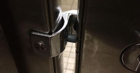 The new bathroom stall locks at University are useless! : r ...