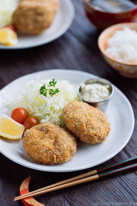 Menchi Katsu (Ground Meat Cutlet) メンチカツ • Just One Cookbook