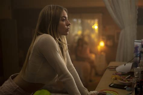 240x240 Resolution Sydney Sweeney in Euphoria Season 2 240x240 ...