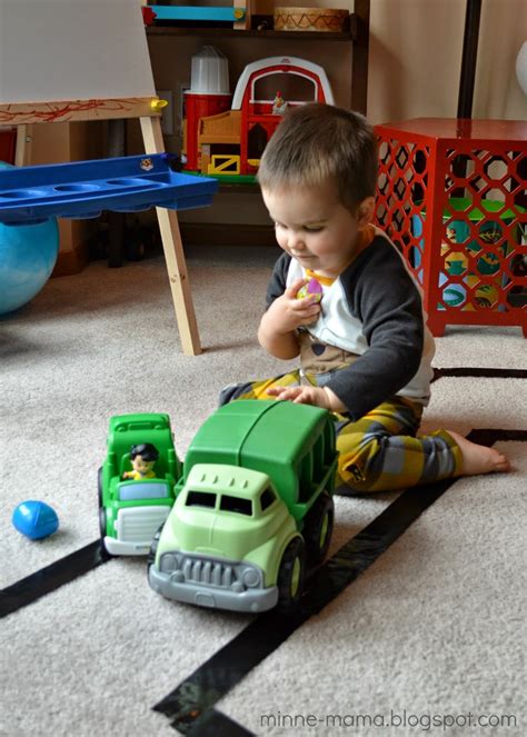 Minne-Mama: Garbage Truck Play