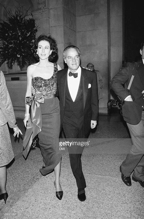 News Photo : American financier Henry Kravis and and his wife... | Henry kravis, High society, Photo