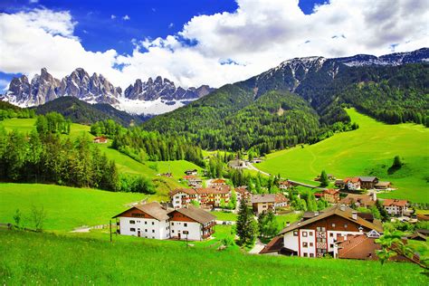 Italian Dolomites - travel with a group to this stunningly scenic destination