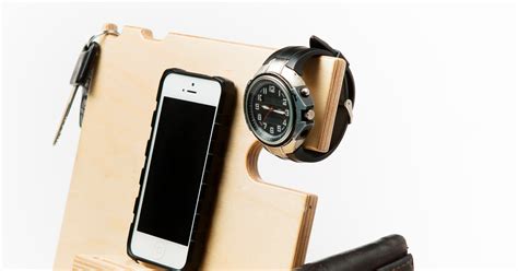 iPhone Dock | The Best Last-Minute Gifts Under $150 | POPSUGAR Celebrity