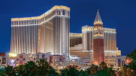 The-Venetian-Resort-Hotel-Casino-owned-by-the-Las-Vegas-Sands ...