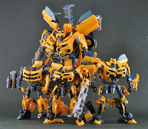 Transformers: Dark Of The Moon Deluxe Class Nitro Bumblebee Pictorial Review - Transformers News ...