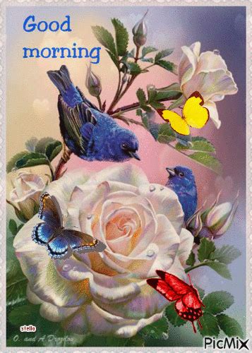 Prachtige kleuren en bevat alles wat men in een morgen nodig heeft , bloemen en dieren . Birds ...