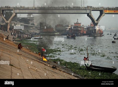 Bridge in Dhaka Bangladesh Stock Photo - Alamy