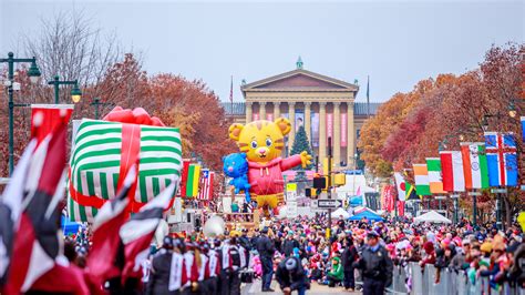 A Guide to the Thanksgiving Day Parade in Philadelphia in 2021— Visit Philadelphia