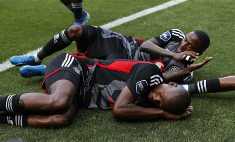 BREAKING: Orlando Pirates claim Soweto derby bragging rights - Sportnow