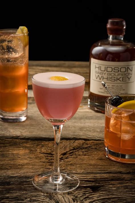 23 Best Bourbon Cocktails - Easy Drink Recipes Made With Bourbon