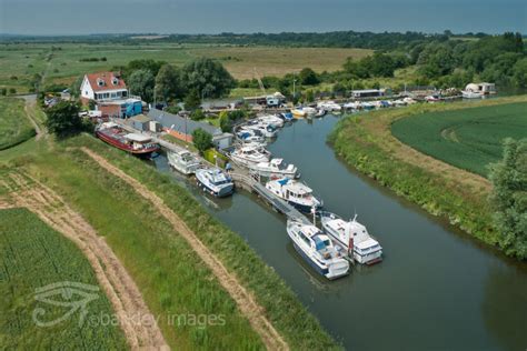 Grove Ferry Boat Yard photo - Dean B photos at pbase.com