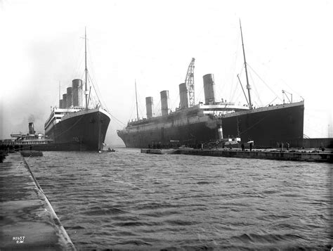 Sister ships RMS Olympic and RMS Titanic at Belfast, 1912.[1600 × 1206 ...