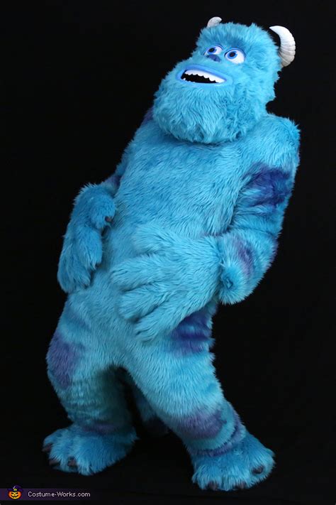 Sully from Monsters Inc Costume | Last Minute Costume Ideas - Photo 4/4