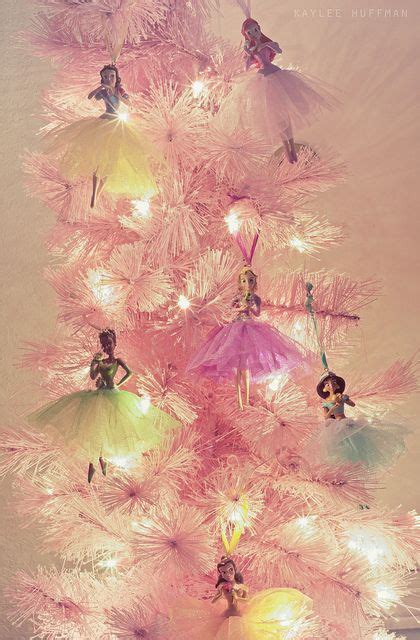 12 Best Disney Princess Xmas Tree ideas | disney christmas, disney ...