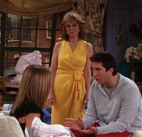 FRIENDS 2002 (S8 E20) Ross, Rachel and Sandra Green (co-star Marlo ...