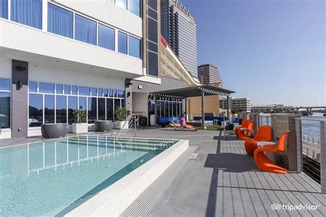 Aloft Tampa Downtown Pool Pictures & Reviews - Tripadvisor