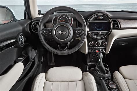 The new MINI Cooper - Interior - Car Body Design