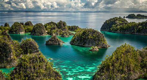 Destinasi Wisata Paling Banyak Dikunjungi Di Indonesia | Tempat Wisata Indonesia