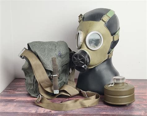 Polish Army Surplus MC-1 Gas Mask Complete Set - Etsy