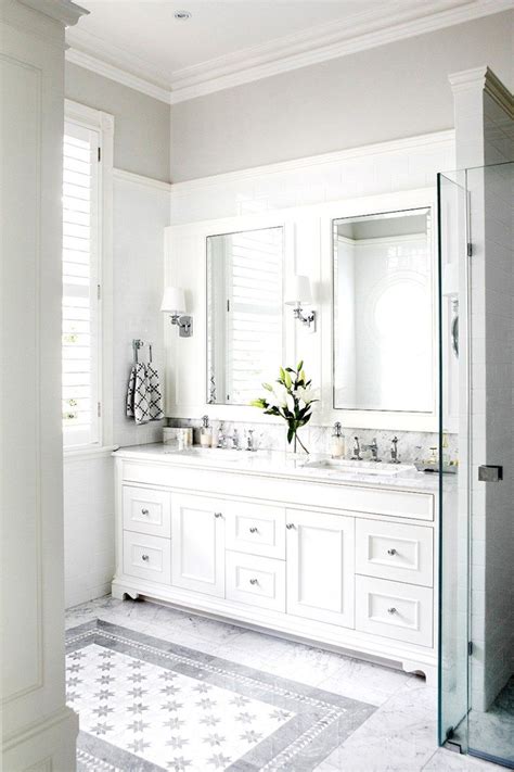 11 Bright White Bathrooms - COCOCOZY | White bathroom designs, Small bathroom remodel, Bathroom ...