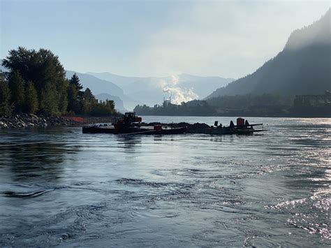 WHITE STURGEON HABITAT RESTORATION – Landmark Solutions