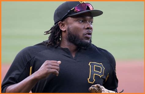 Josh Bell MLB Stats, Wife, Net Worth, Contract, Family