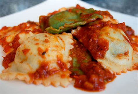 Spinach Ricotta Ravioli | Italian Food Forever