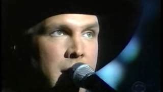 Garth Brooks To Make You Feel My Love LIVE 1999 Chords - Chordify