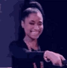 Nicki Minaj Laughing GIFs | Tenor