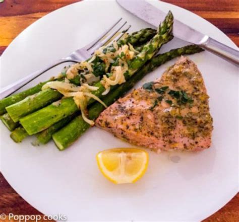 Oven Baked Tuna Steak Dinner - Twenty-five Minutes - Mediterainian Diet | Baked tuna steaks ...