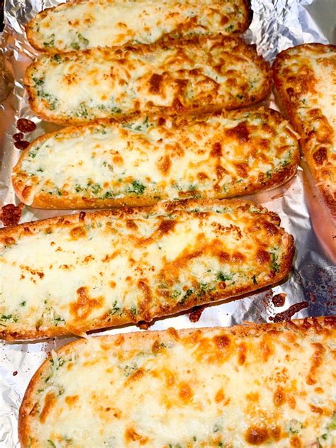 Cheesy Garlic Bread