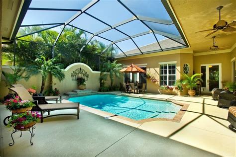 Courtyard patio pool design in Vero Beach, Florida | Courtyard pool, Pool house plans, Indoor ...