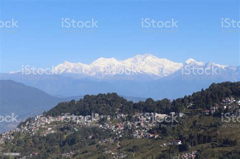 Kanchenjunga View From Tiger Hill Darjeeling West Bengal India Stock Photo - Download Image Now ...