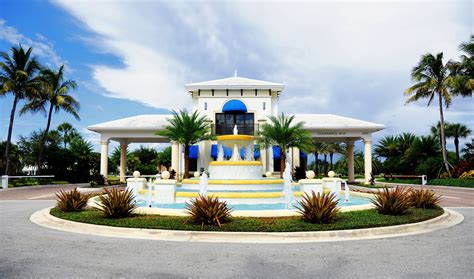 Beautiful Admirals Cove Jupiter Entrance way http://www.palmbeachflorida.com/real_estate/Jupiter ...