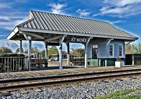 Ticket Office at Atmore, Alabama | Small towns usa, Train depot, Small town america