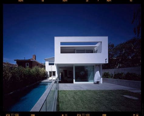 modern | Architecture, Modern pools, Inner city