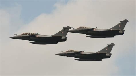 EXPLAINED: What Is Chaff Technology, Which India Has Now Inducted To Protect Its Fighter Jets ...