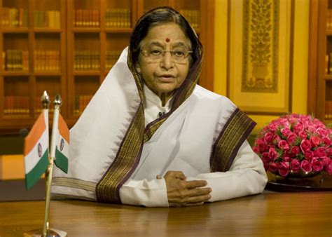 Pratibha Patil Biography in Hindi - पूर्व राष्ट्रपति प्रतिभा पाटिल की जीवनी