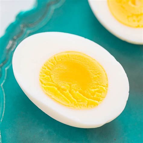 How to Make Perfect Hard Boiled Eggs - Averie Cooks