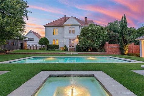 The 'Dr Pepper House' in Waco is now an Airbnb you and your friends can stay in