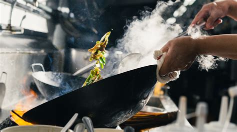 Tips You Need When Cooking With A Wok