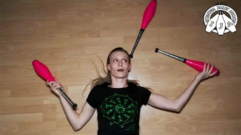 IJA Tricks of the Month by Verena from Germany |Juggling clubs · IJA