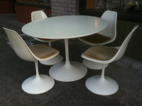 1960's Burke Tulip table and chairs | Table: 42 inches diame… | Flickr