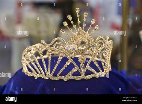 Gorgeous crystal crown Stock Photo - Alamy