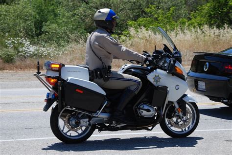 CALIFORNIA HIGHWAY PATROL (CHP) MOTORCYCLE OFFICER - a photo on Flickriver